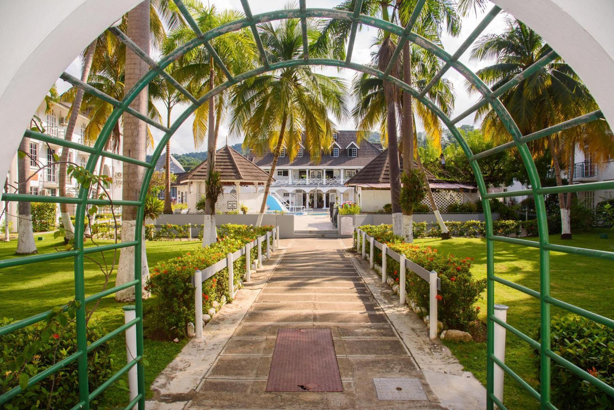 Czar'S Oasis Apt B27 @ Ocho Rios Eksteriør bilde